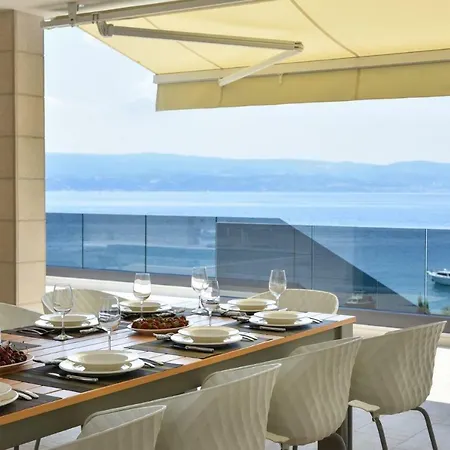 Sleeps 8 Pool Air Con Wifi 빌라